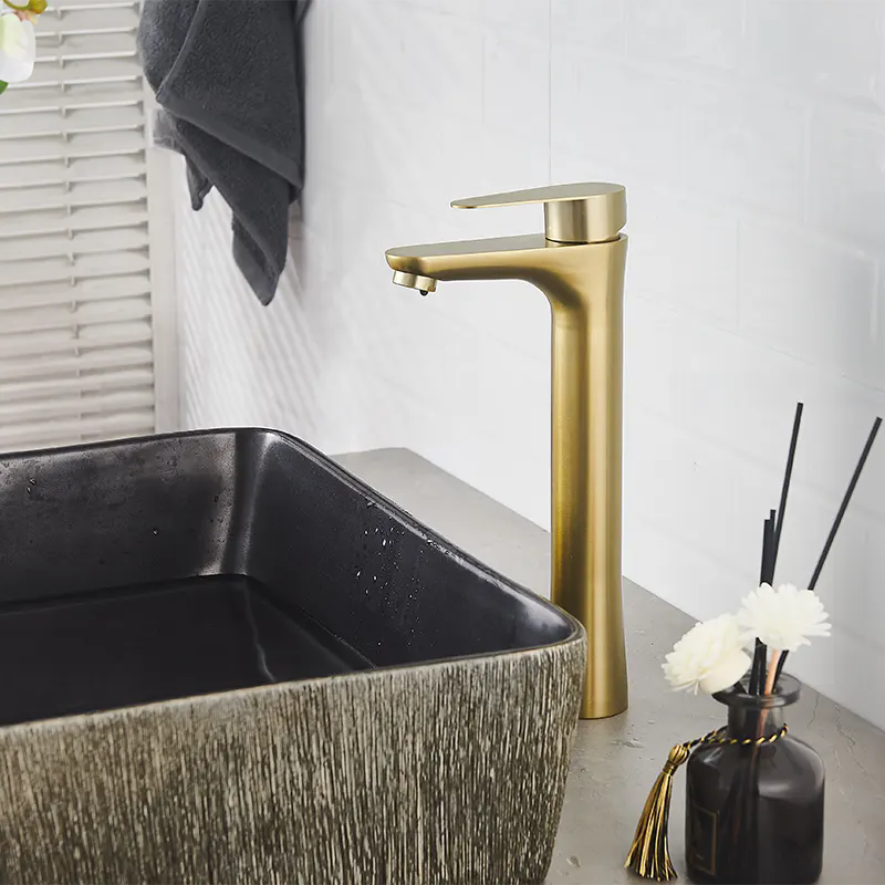 O que faz uma torneira de banheiro de ouro escovado a escolha perfeita para as casas modernas?